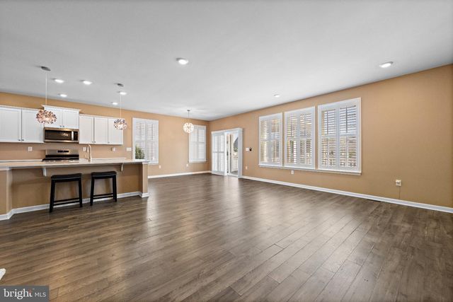 103 BENNET LN, Manahawkin, NJ 08050
