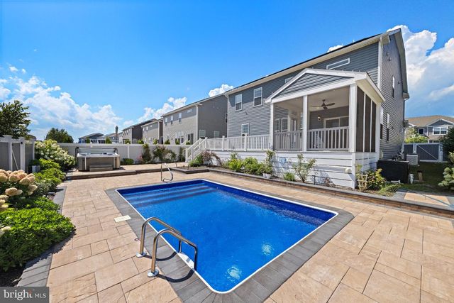 103 BENNET LN, Manahawkin, NJ 08050