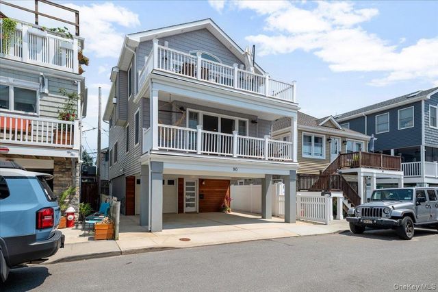 90 Alabama Street, Long Beach, NY 11561