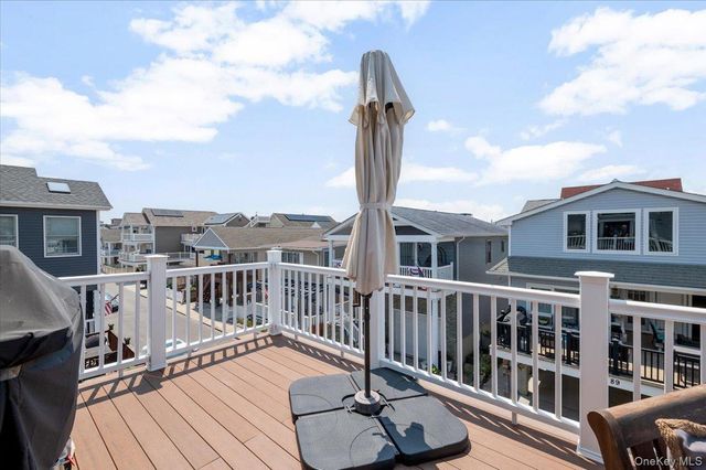 90 Alabama Street, Long Beach, NY 11561