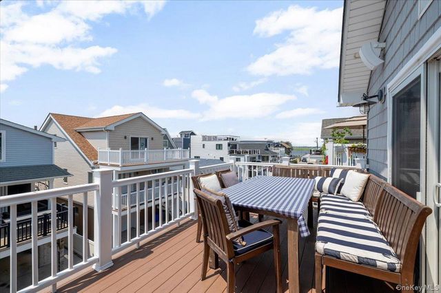 90 Alabama Street, Long Beach, NY 11561