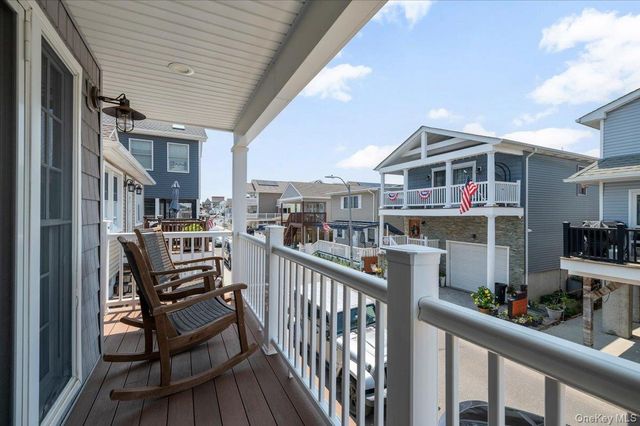 90 Alabama Street, Long Beach, NY 11561