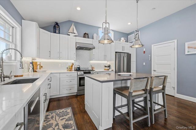 90 Alabama Street, Long Beach, NY 11561