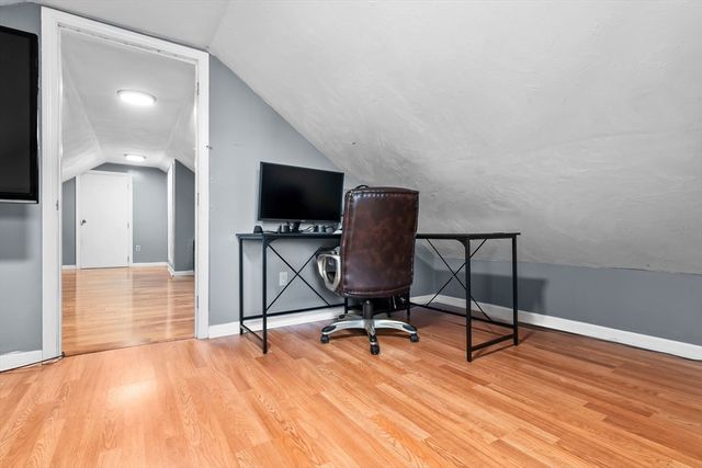 64 Vine St, Saugus, MA 01906