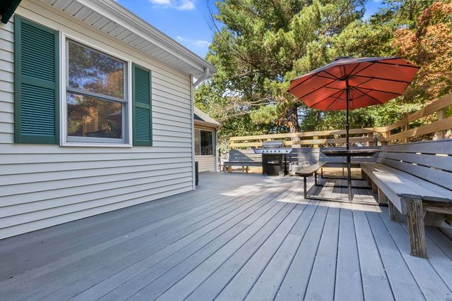 64 Vine St, Saugus, MA 01906