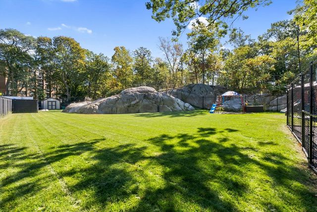 64 Vine St, Saugus, MA 01906
