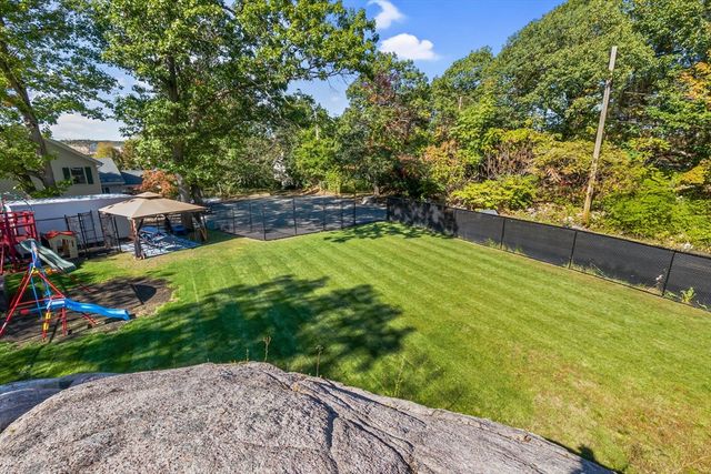 64 Vine St, Saugus, MA 01906