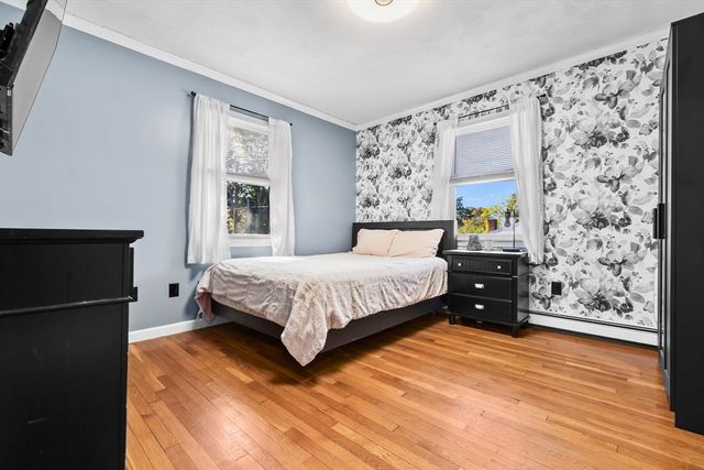 64 Vine St, Saugus, MA 01906