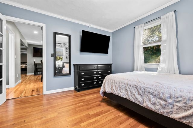 64 Vine St, Saugus, MA 01906