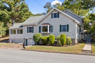 64 Vine St, Saugus, MA 01906