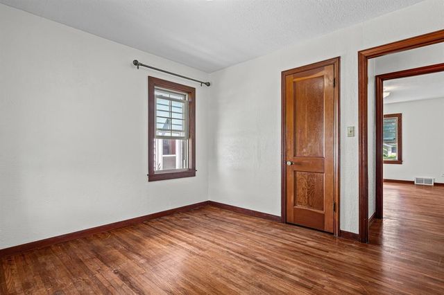 1234 20th Street, La Crosse, WI 54601