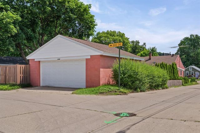 1234 20th Street, La Crosse, WI 54601