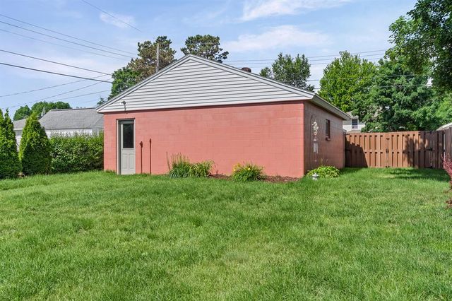 1234 20th Street, La Crosse, WI 54601