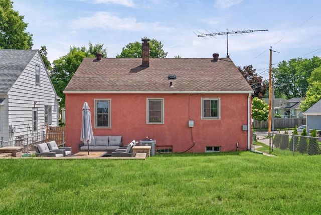 1234 20th Street, La Crosse, WI 54601