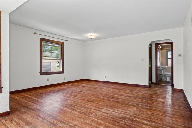 1234 20th Street, La Crosse, WI 54601