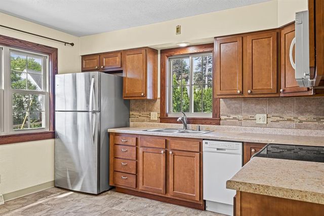 1234 20th Street, La Crosse, WI 54601