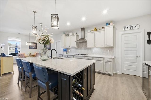 105 Ashbee CT, Moyock, NC 27958