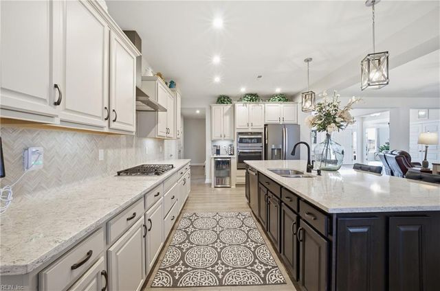 105 Ashbee CT, Moyock, NC 27958