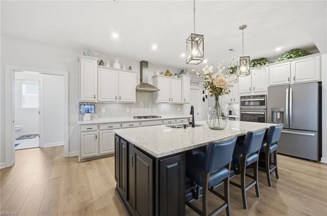 105 Ashbee CT, Moyock, NC 27958