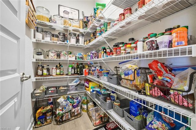 105 Ashbee CT, Moyock, NC 27958