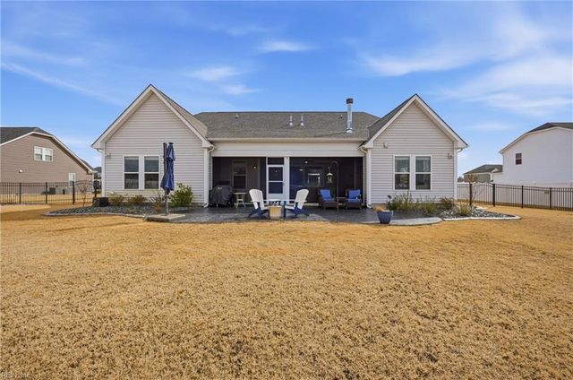 105 Ashbee CT, Moyock, NC 27958