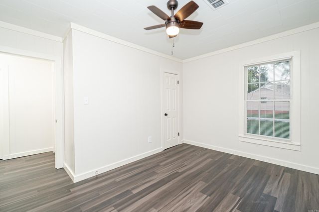 416 S Parkway Drive, El Dorado, AR 71730