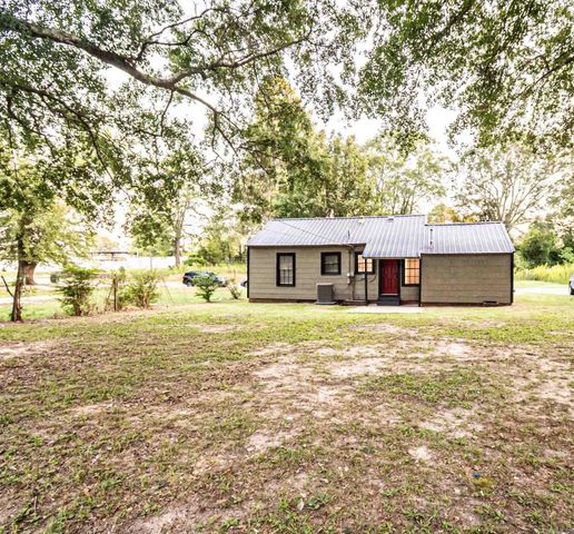 416 S Parkway Drive, El Dorado, AR 71730