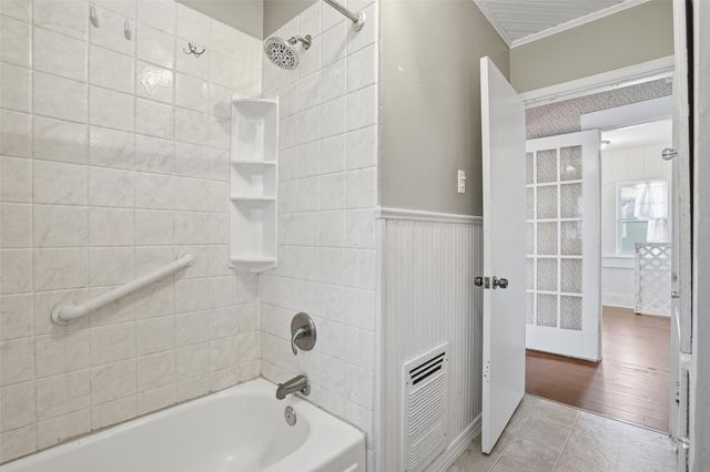 703 Featherston Street, Cleburne, TX 76033