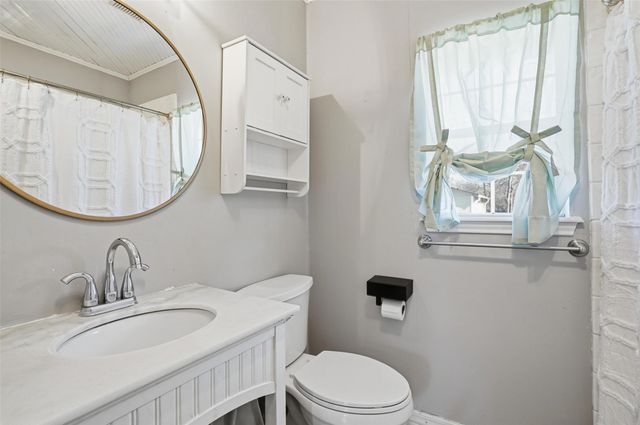 703 Featherston Street, Cleburne, TX 76033