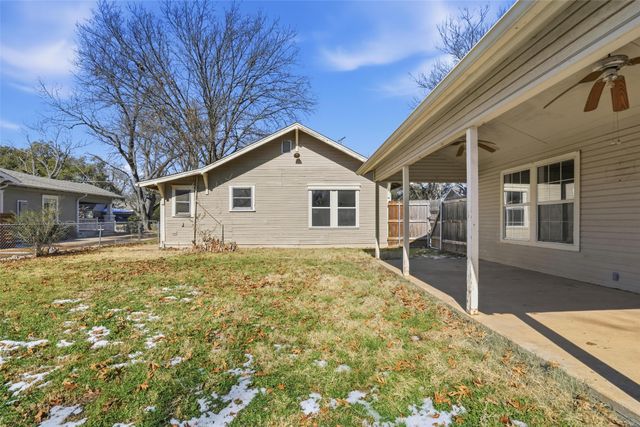 703 Featherston Street, Cleburne, TX 76033