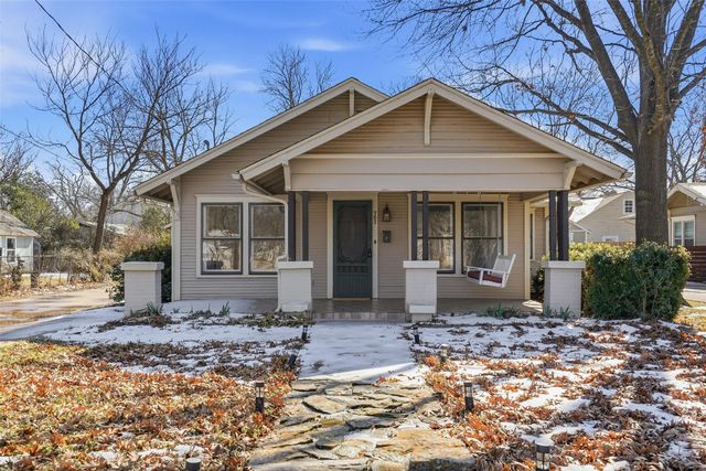 703 Featherston Street, Cleburne, TX 76033