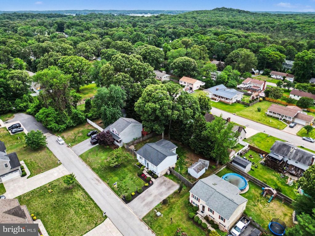 Image 29 of property listing at 218 VIRGINIA AVE, Pasadena, MD 21122