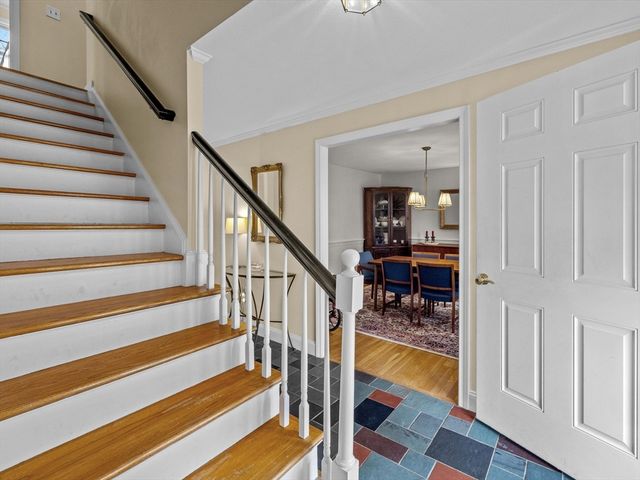 44 Old Colony Dr, Westborough, MA 01581