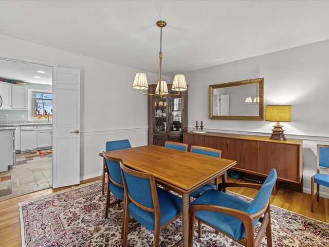 44 Old Colony Dr, Westborough, MA 01581