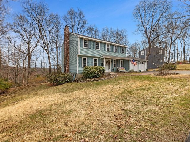44 Old Colony Dr, Westborough, MA 01581