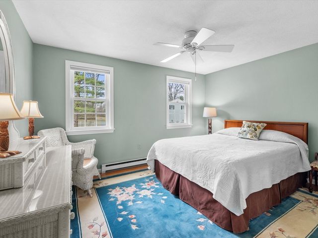 44 Old Colony Dr, Westborough, MA 01581