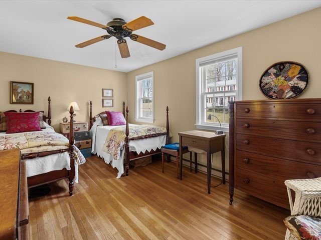 44 Old Colony Dr, Westborough, MA 01581