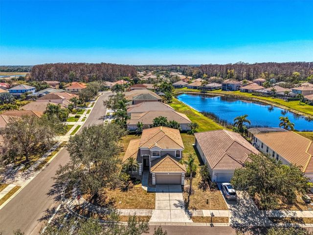 8705 MONTEREY BAY LOOP, Bradenton, FL 34212