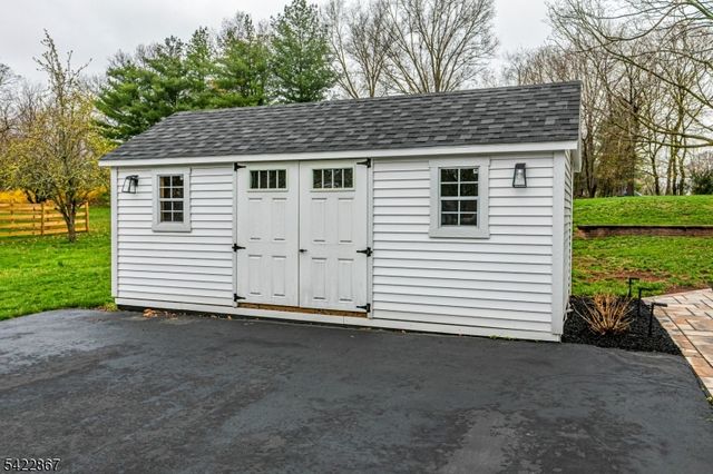 10 Hoagland Dr, Montgomery Twp., NJ 08502