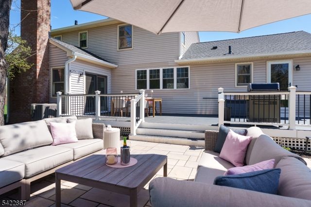 10 Hoagland Dr, Montgomery Twp., NJ 08502