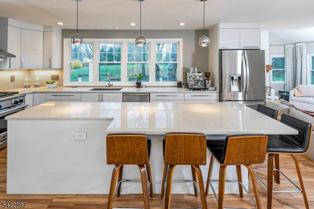 10 Hoagland Dr, Montgomery Twp., NJ 08502