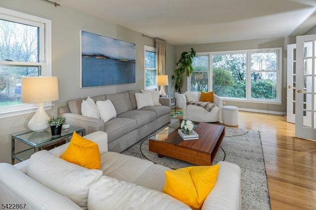 10 Hoagland Dr, Montgomery Twp., NJ 08502