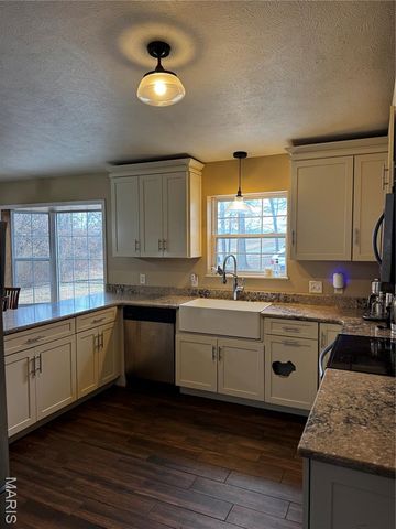 7 Denzel Drive, Greenville, IL 62246