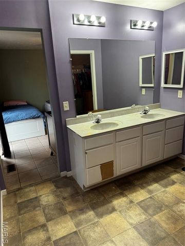 7 Denzel Drive, Greenville, IL 62246