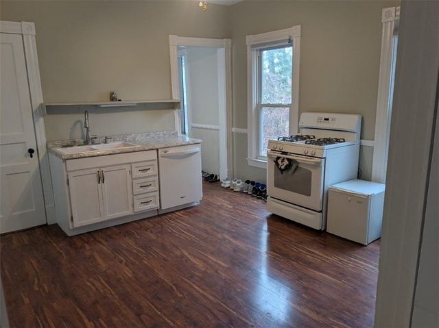 33 South Avenue, Sweden, NY 14420