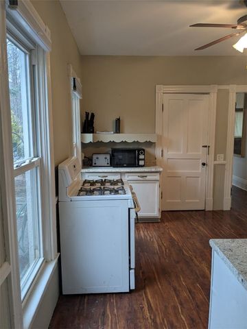 33 South Avenue, Sweden, NY 14420