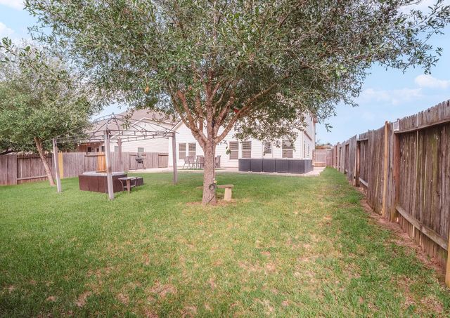 2055 Midlane Drive, Conroe, TX 77301