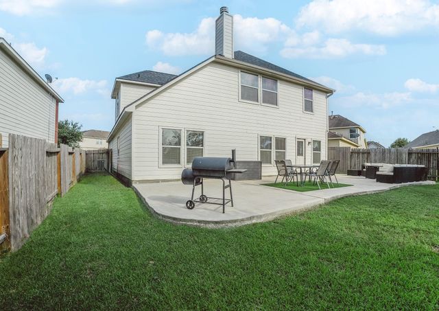 2055 Midlane Drive, Conroe, TX 77301