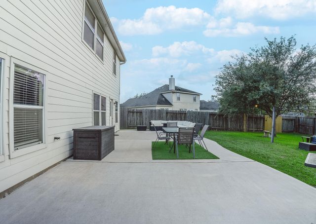 2055 Midlane Drive, Conroe, TX 77301