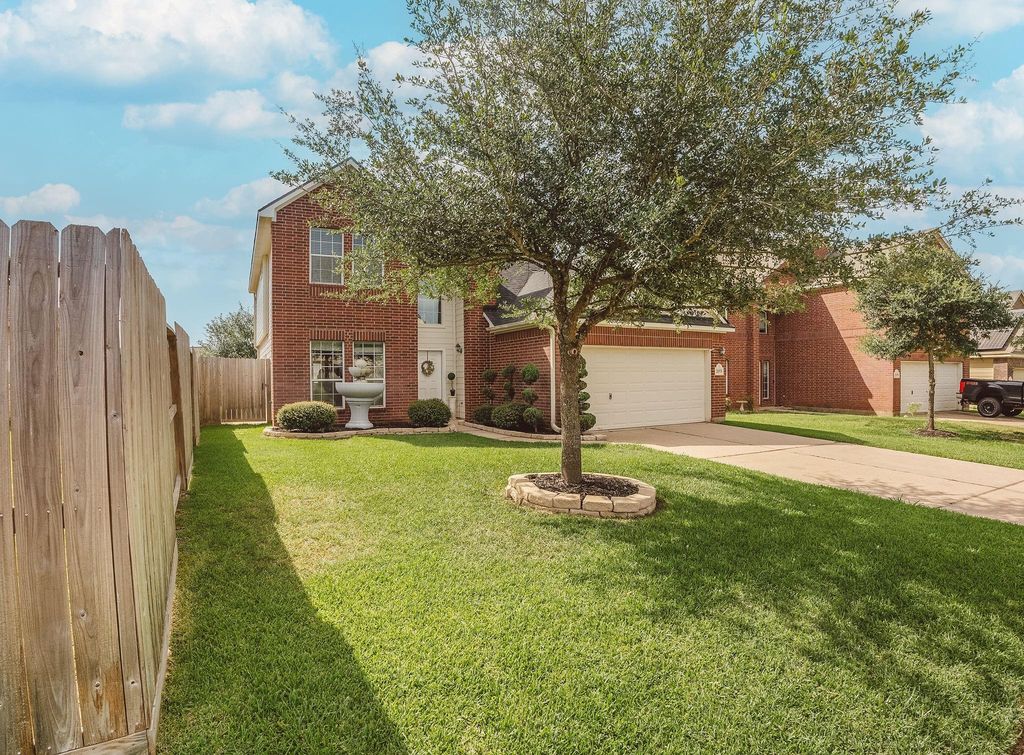 2055 Midlane Drive, Conroe, TX 77301